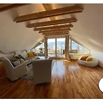 100m Zum See, Traumhafte Dachwohnung Mit Seeblick Διαμέρισμα Sipplingen