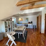 100m Zum See, Traumhafte Dachwohnung Mit Seeblick Διαμέρισμα