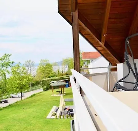 아파트 100m Zum See, Traumhafte Dachwohnung Mit Seeblick