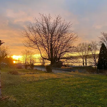 Διαμέρισμα 100m Zum See, Traumhafte Dachwohnung Mit Seeblick Sipplingen